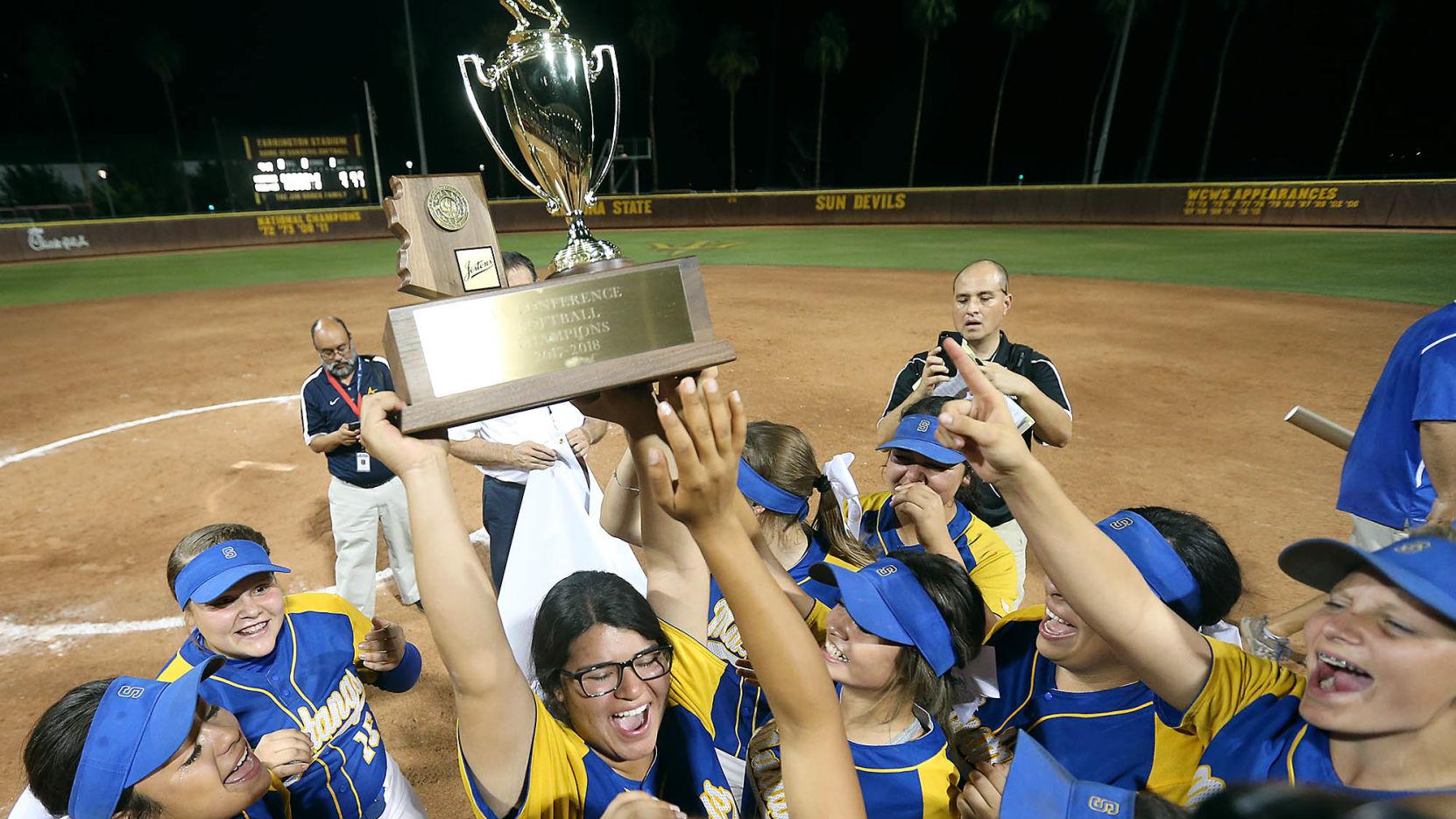 Photos: Sahuarita tops Winslow for 3A state softball championship